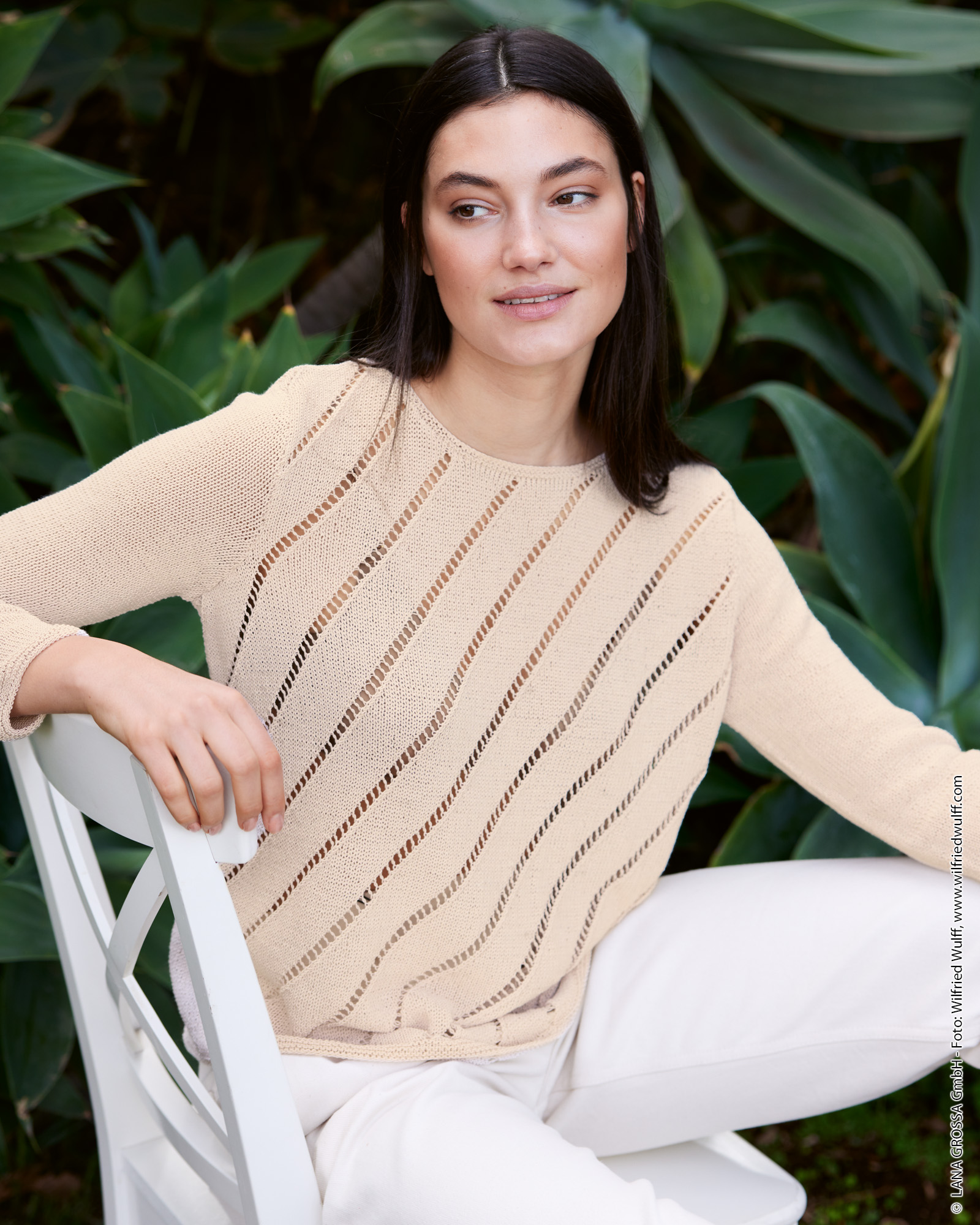 Pullover Mit Lochmuster Aus Capri – Woolplace