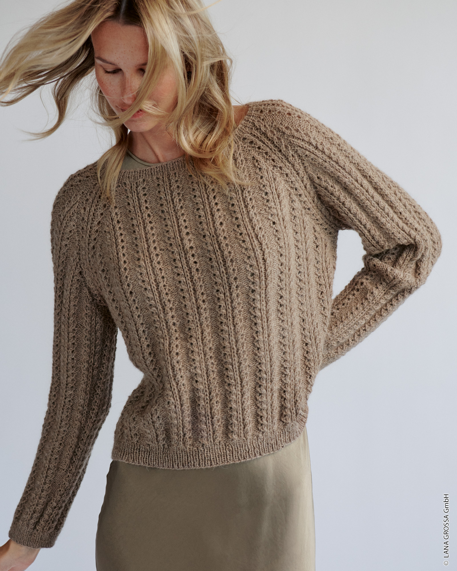 Top Down Pullover Mit Ajourmuster Aus Natural Alpaca Classico – Woolplace